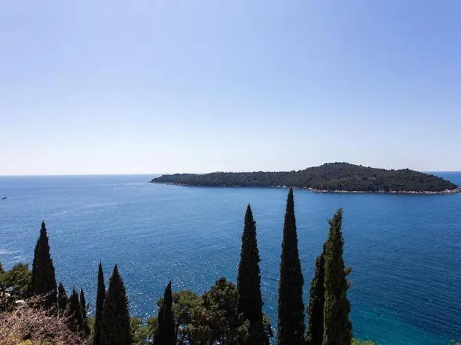 Ari Dubrovnik