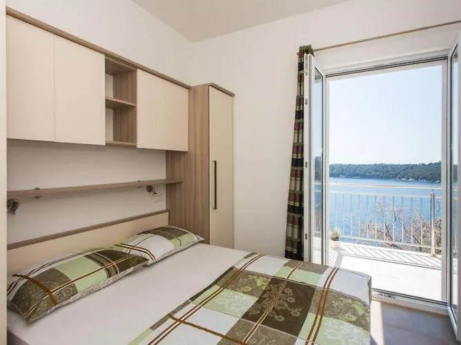 Ari * Ντουμπρόβνικ