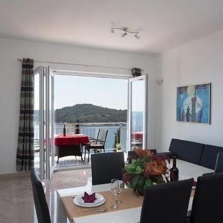 Apartment Ari *