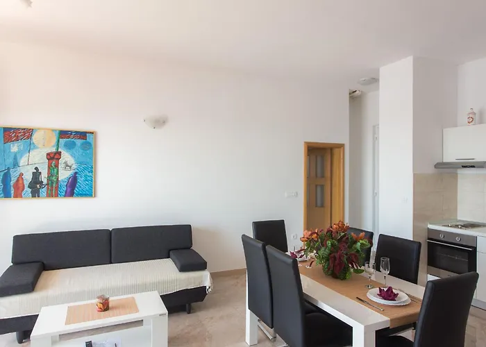 Ari Apartamento *